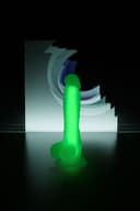 Beyond 18cm Gece Yeşil Parlayan Dildo Şeffaf - Matt Glow 2